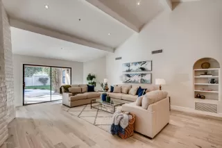 Photo #4: 6013767 Listing