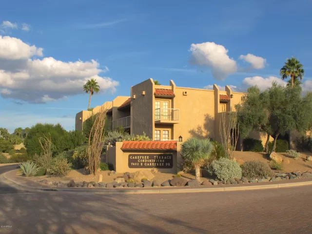 MLS: 6014120 Condo For Sale