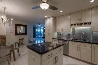 Photo #6: 6014221 Listing