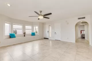 Photo #6: 6014350 Listing