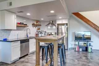 Photo #2: 6014769 Listing