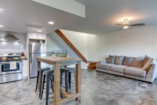 Photo #3: 6014769 Listing