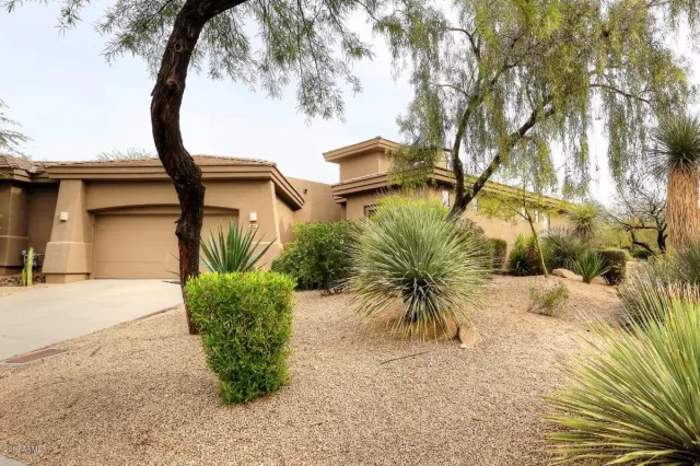 MLS: 6014828 Condo For Sale