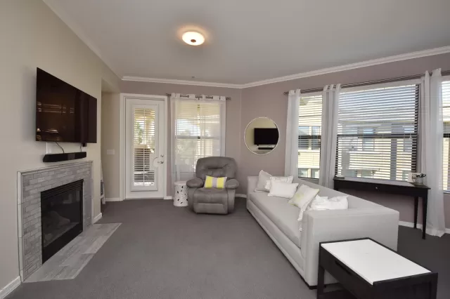 MLS: 6015048 Condo For Sale