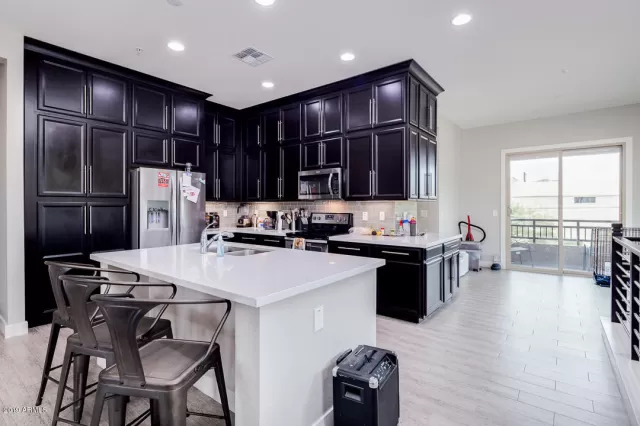 MLS: 6015199 Condo For Sale