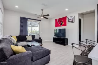 Photo #3: 6015199 Listing