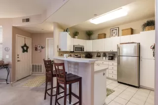 Photo #2: 6015530 Listing 