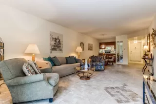 Photo #3: 6015798 Listing