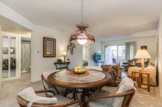 Photo #5: 6015798 Listing