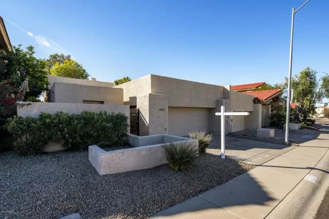 MLS: 6015808 Condo For Sale