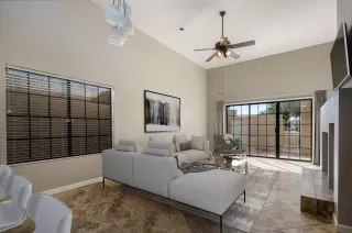 Photo #3: 6015808 Listing 