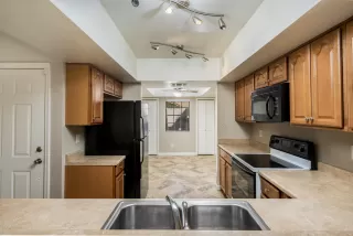 Photo #5: 6015808 Listing 