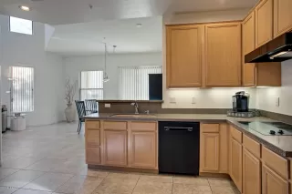 Photo #5: 6016412 Listing 