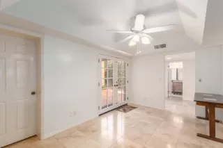 Photo #6: 6016473 Listing