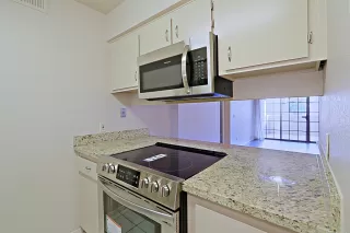 Photo #3: 6016641 Listing