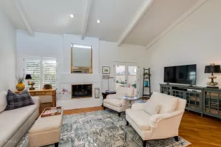 Photo #2: 6016831 Listing 