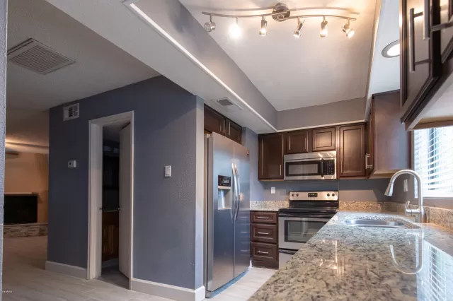 MLS: 6016903 Condo For Sale