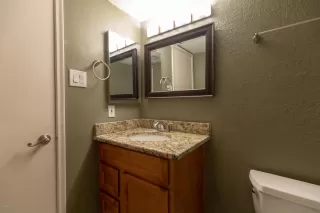 Photo #1: 6016903 Listing