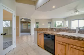 Photo #2: 6016974 Listing 