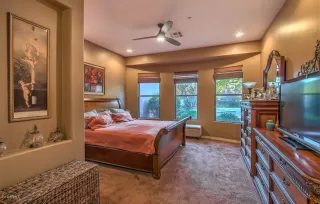 Photo #5: 6017007 Listing 