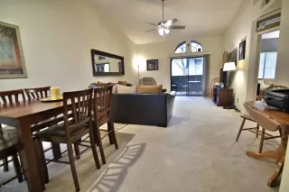 Photo #5: 6017066 Listing