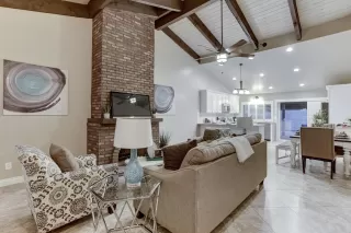 Photo #3: 6017152 Listing