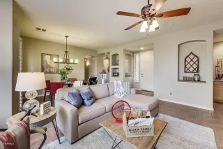 Photo #5: 6017182 Listing