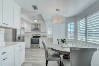 Photo #6: 6017206 Listing