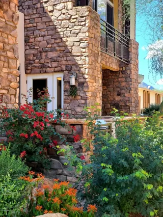 Photo #5: 6017225 Listing