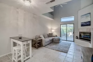 Photo #5: 6017666 Listing