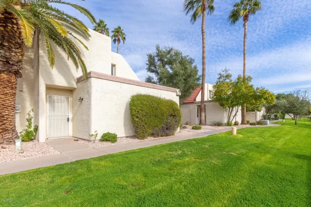 MLS: 6017693 Condo For Sale