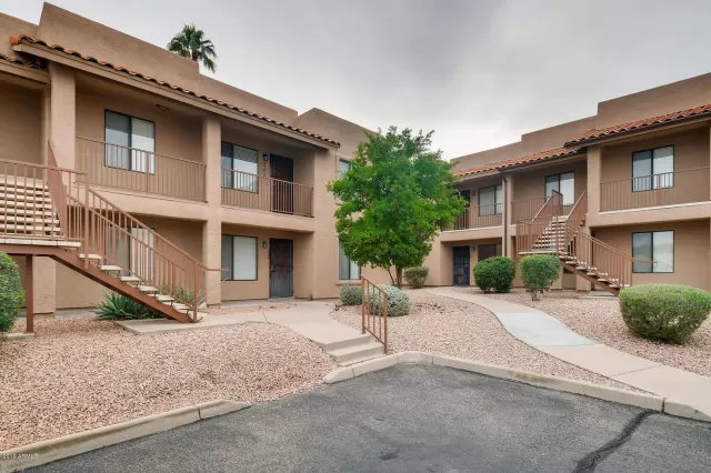 MLS: 6018318 Condo For Sale