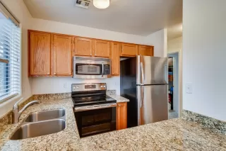 Photo #3: 6018318 Listing
