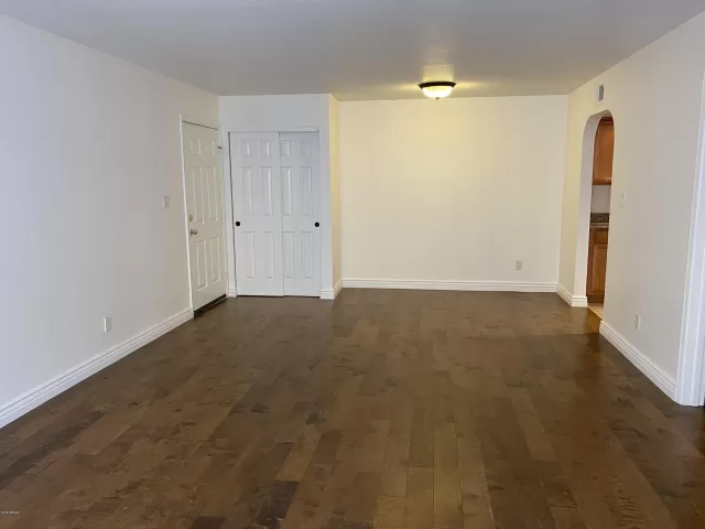 MLS: 6018596 Condo For Sale