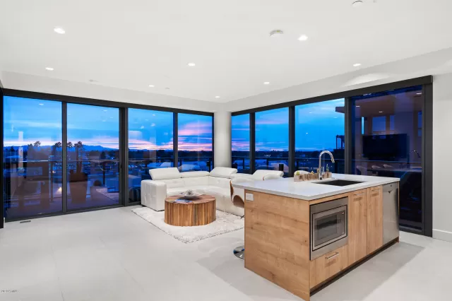 MLS: 6018666 Condo For Sale