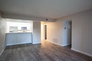 Photo #2: 6018712 Listing