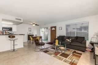 Photo #2: 6018860 Listing