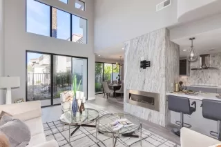 Photo #2: 6018942 Listing 