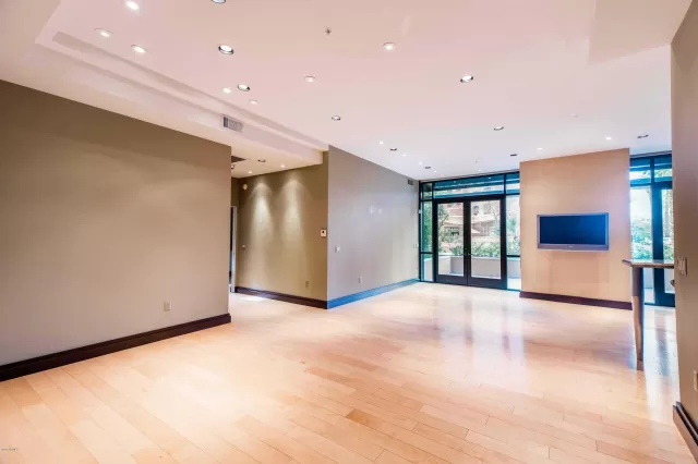 MLS: 6019005 Condo For Sale