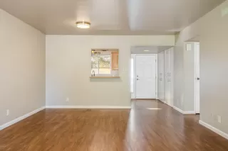 Photo #4: 6019042 Listing