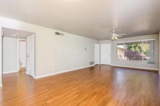 Photo #5: 6019042 Listing