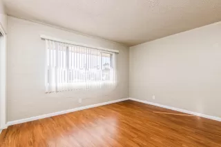 Photo #6: 6019042 Listing