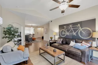 Photo #1: 6019081 Listing