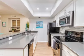 Photo #2: 6019180 Listing