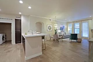 Photo #3: 6019306 Listing