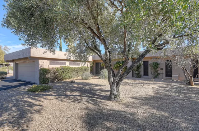 MLS: 6019352 Condo For Sale