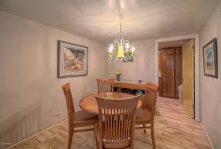 Photo #5: 6019352 Listing