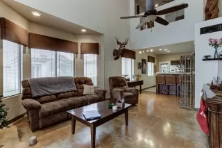 Photo #6: 6019728 Listing