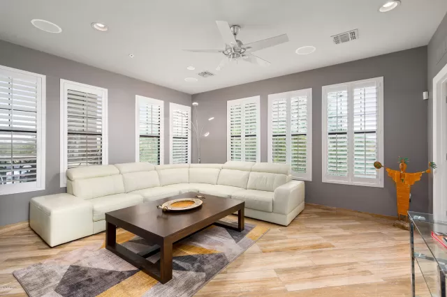 MLS: 6019788 Condo For Sale