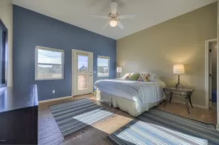 Photo #6: 6020446 Listing